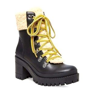 Steve Madden BUNDLEUP Black and Cream Lace-Up Boots